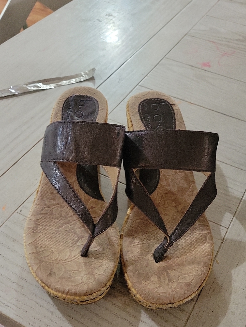 b.o.c. Brown Leather Wedge Thong Sandals